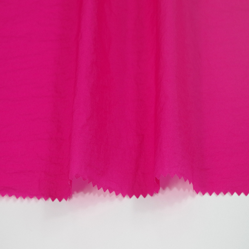 现货供应 全涤面料尼龙布面料 时尚T恤女装裙装潮流布料哑光