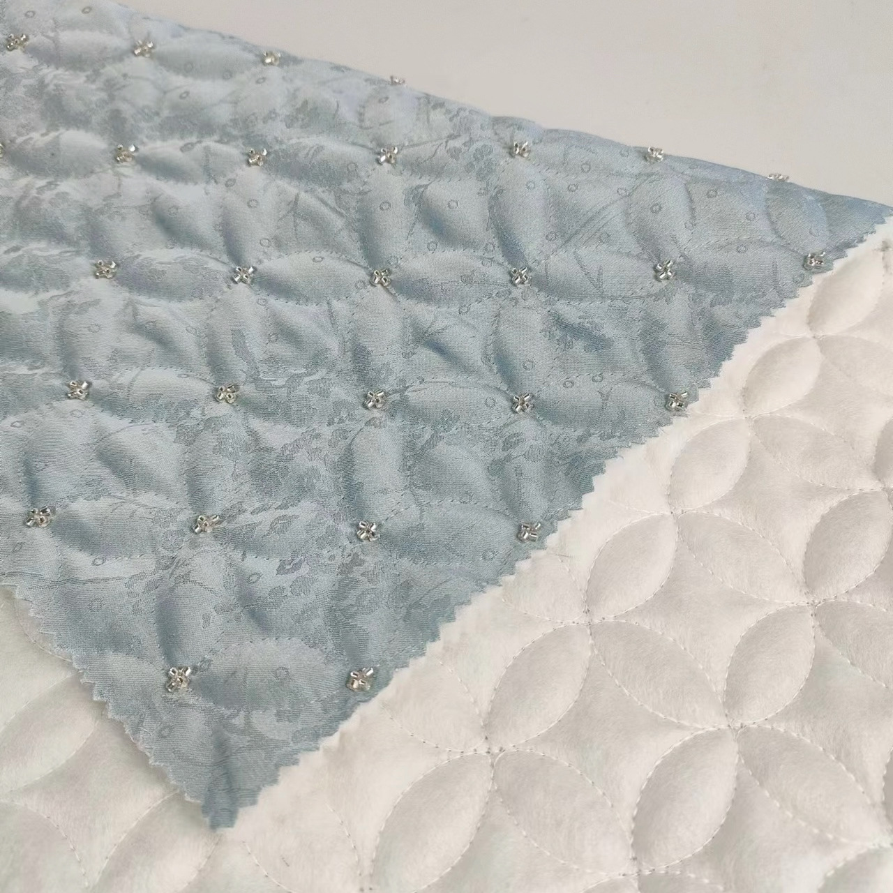 自有工厂 国风铜钱珠管绣绗缝绗绣绗棉面料 可用于定制箱包面料