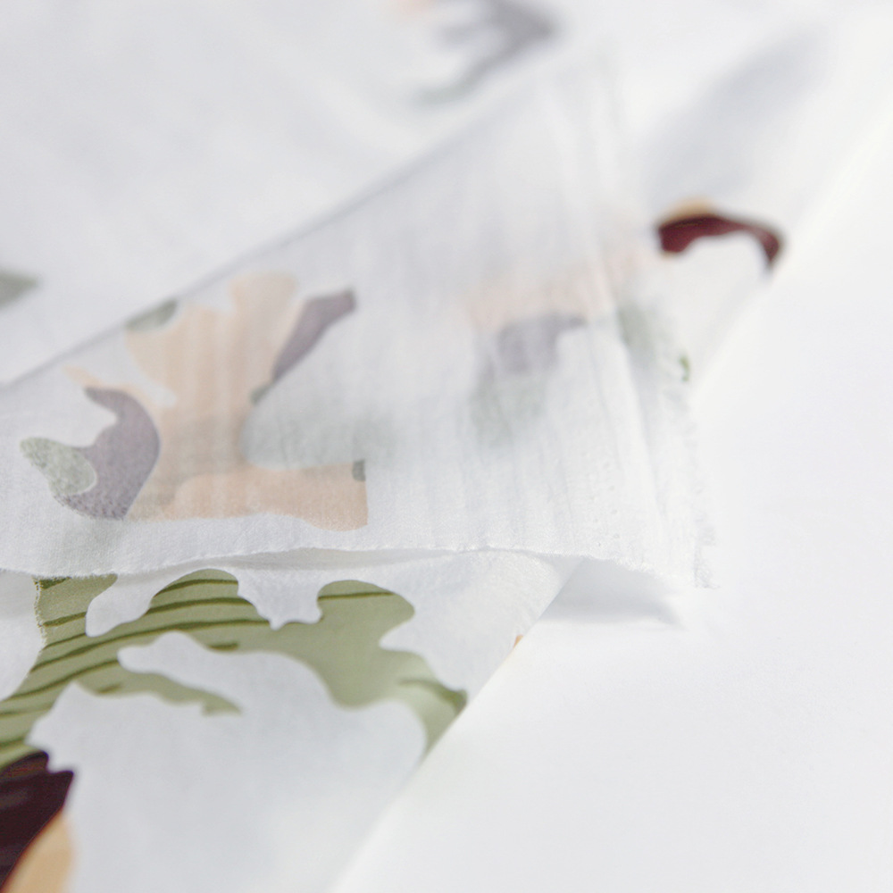 尼龙迷彩烫金印花轻薄冰感防晒服羽绒服面料现货批发