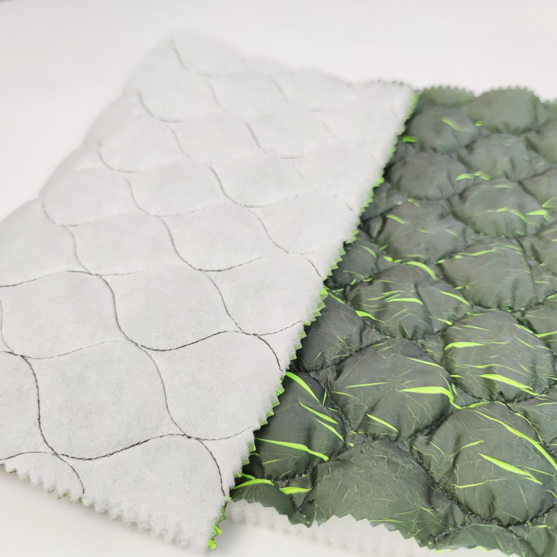 面料定制衍棉加工印花布压皱绗棉绗绣秋冬装面料丝绵保暖面料批发