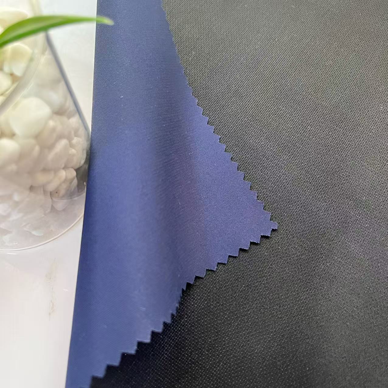 定制破卡复合针织布校服风衣面料防水布料冲锋衣夹克防寒秋冬外套