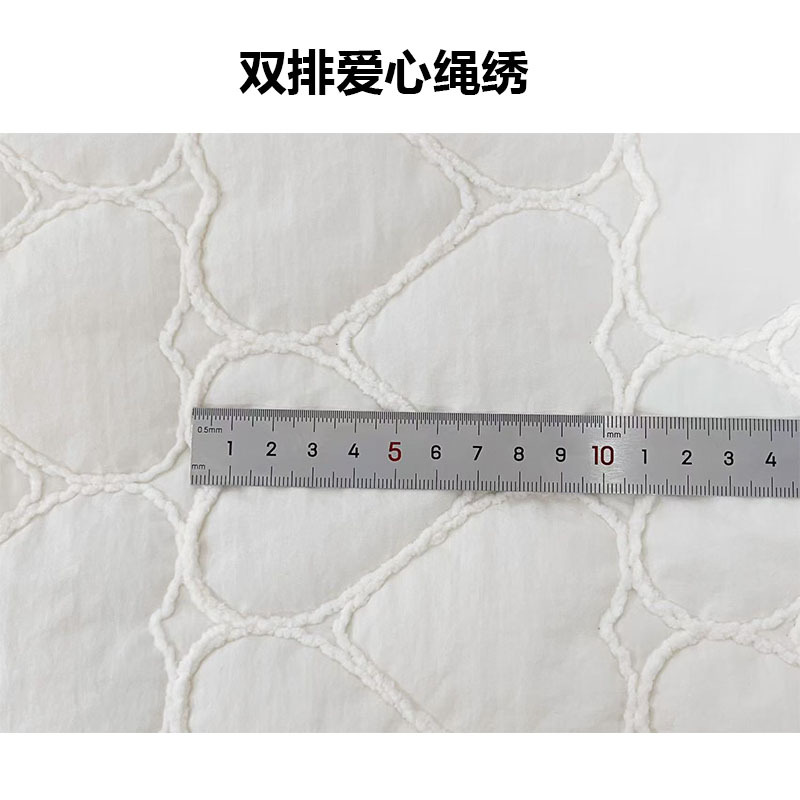 绳绣加粗线绗缝夹棉布立体绣花布云朵包服装夹克面料刺绣布绗绣