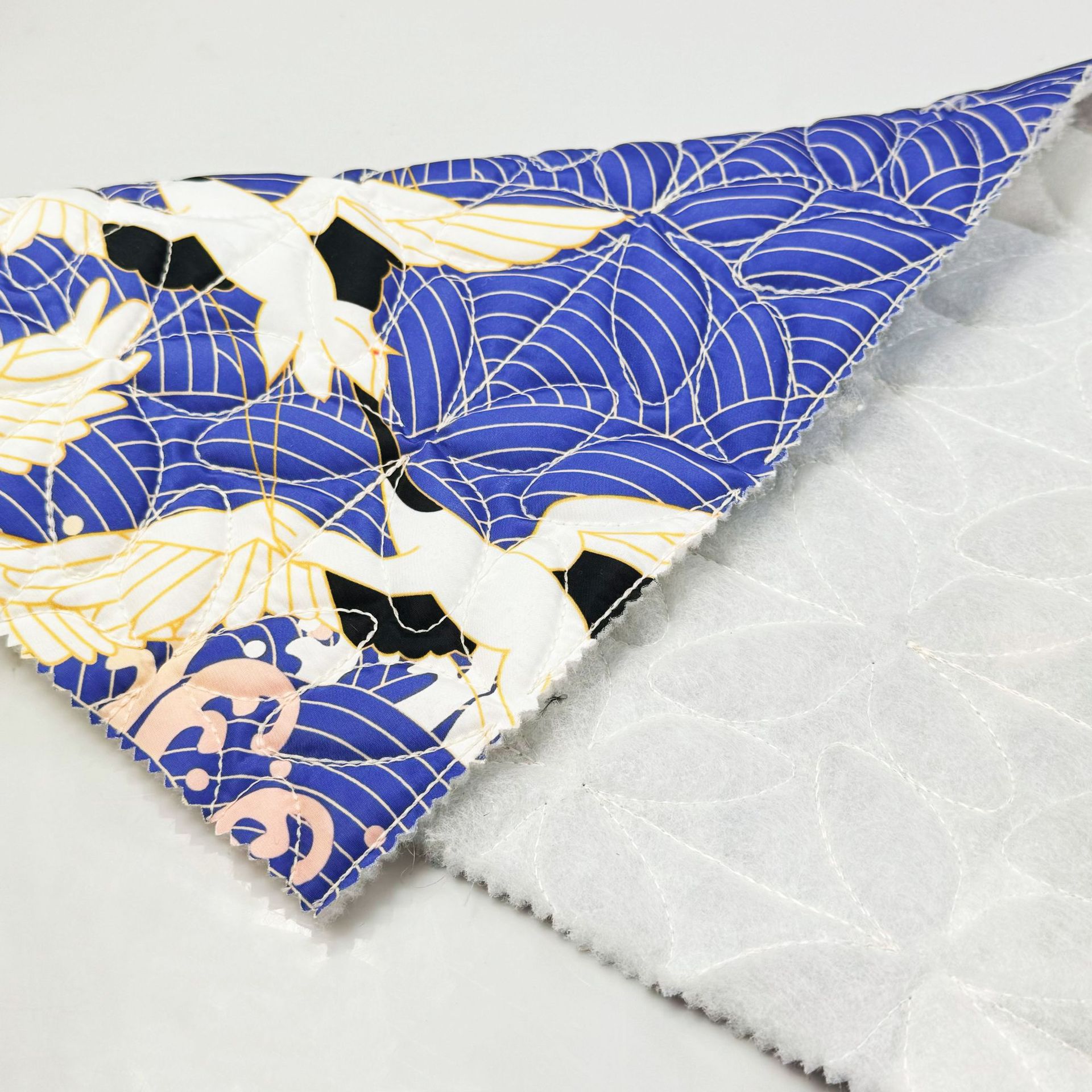 自有工厂 全涤春亚纺国风水波纹仙鹤绗缝绗绣面料