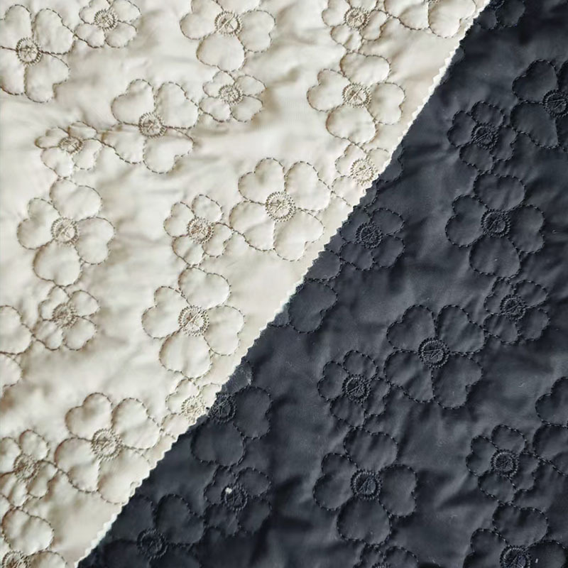 定制加工绗缝棉布料衍缝夹棉布料面料绣花布棉服云朵包棉衣文具盒