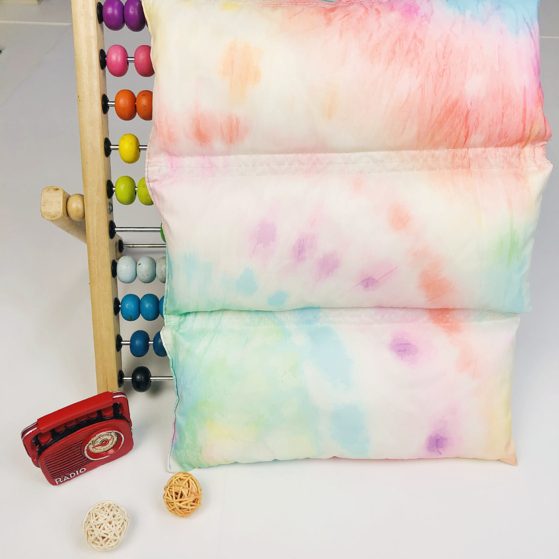 仿扎染风格数码印花 七彩旋涡层次感渐变色 羽绒服棉服面料