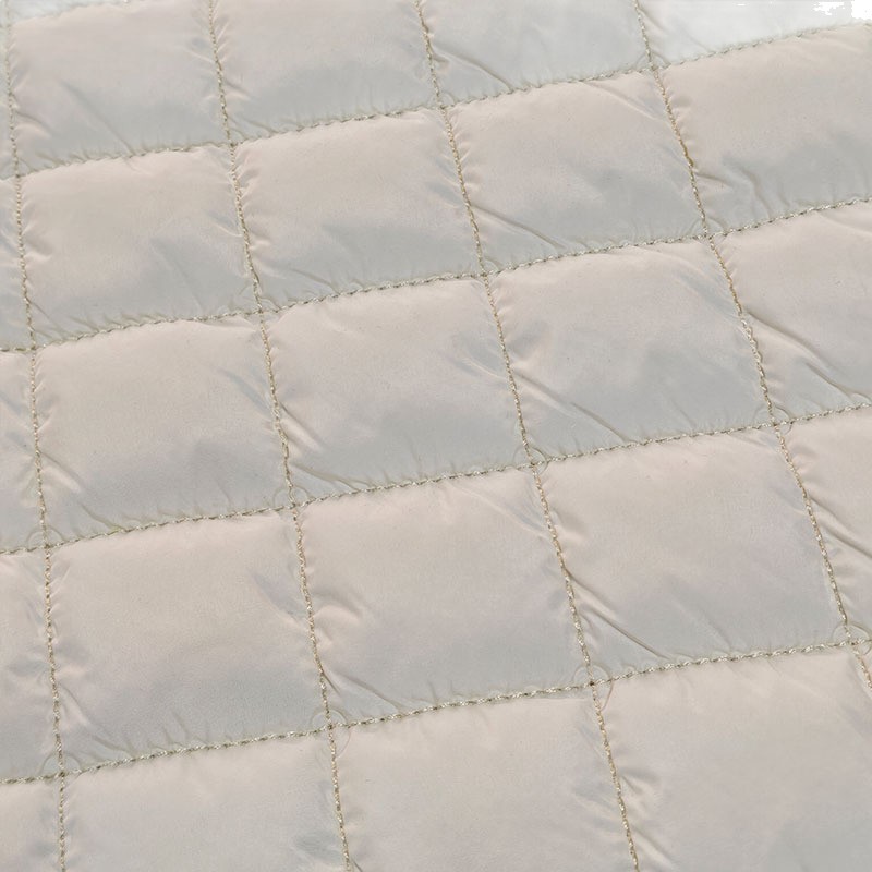 绗缝夹棉绗绣面料涤纶梭织三明治面料三层夹棉布卫衣布布料