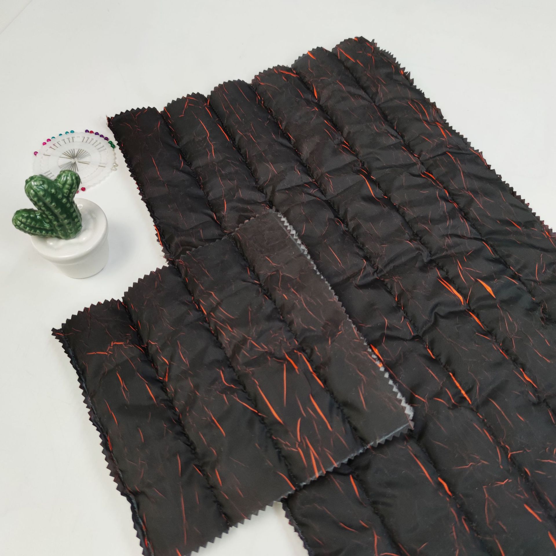 面料定制衍棉加工印花布压皱绗棉绗绣秋冬装面料丝绵保暖面料批发